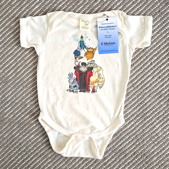 Rise of the Guardians Dreamworks boy or girl Onesie Cream —12m - Picture 1 of 3